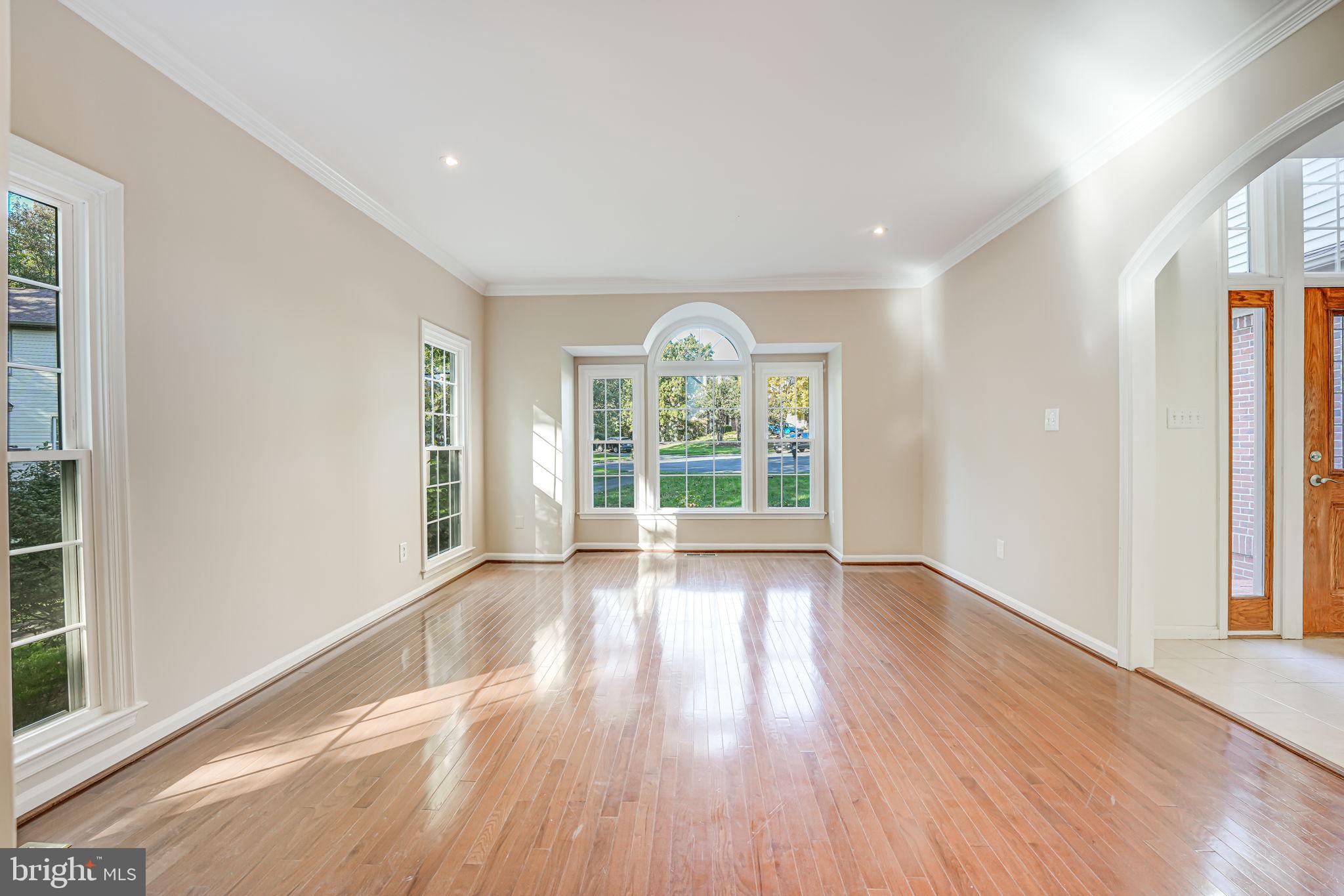 CROSSPOINTE - Residential