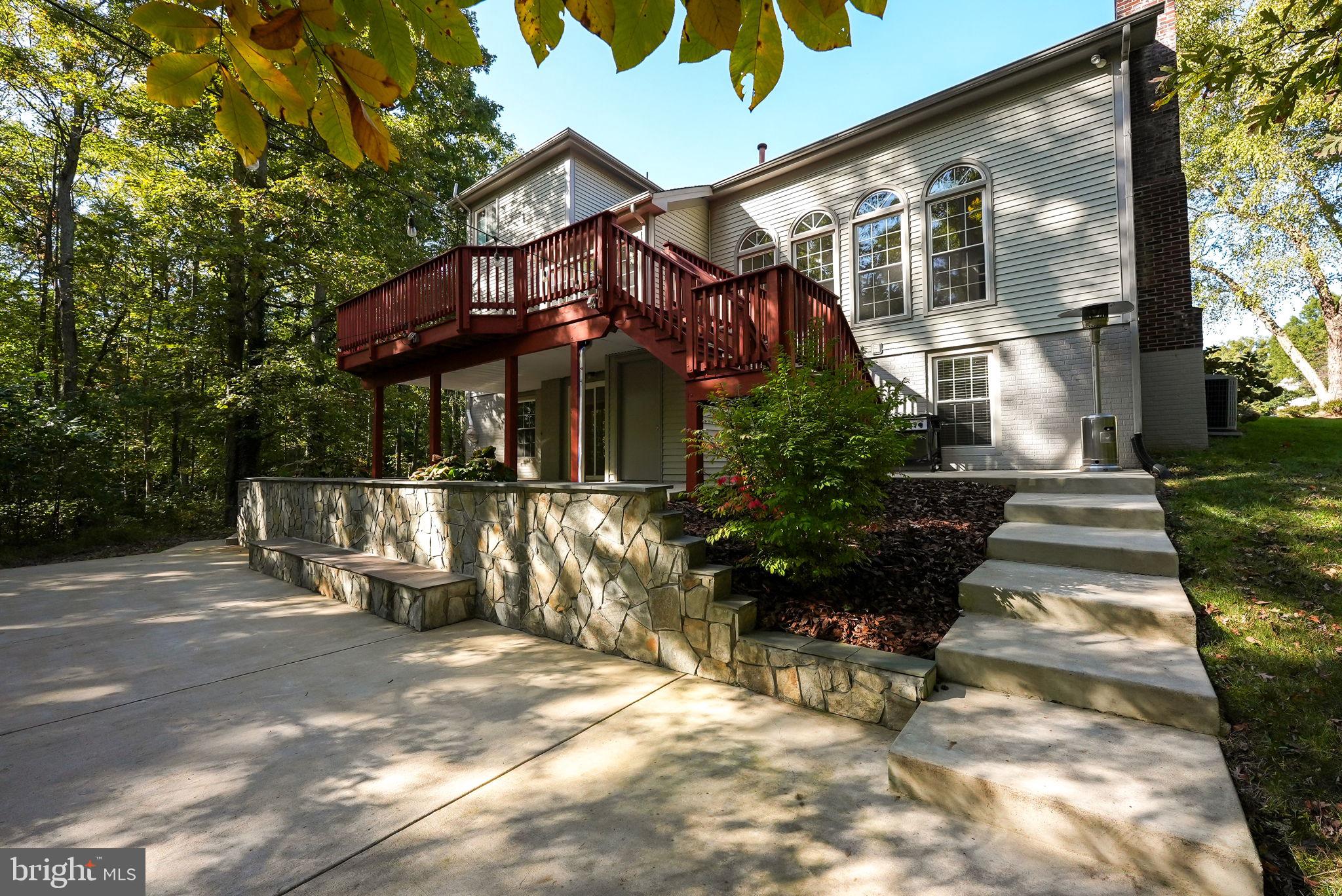 CROSSPOINTE - Residential