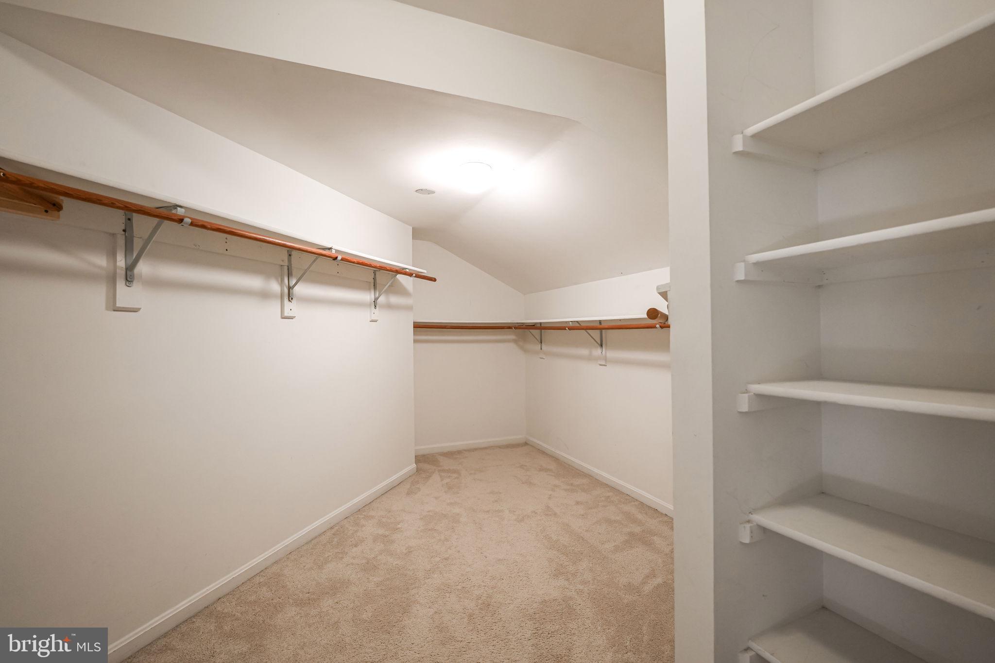 CROSSPOINTE - Residential