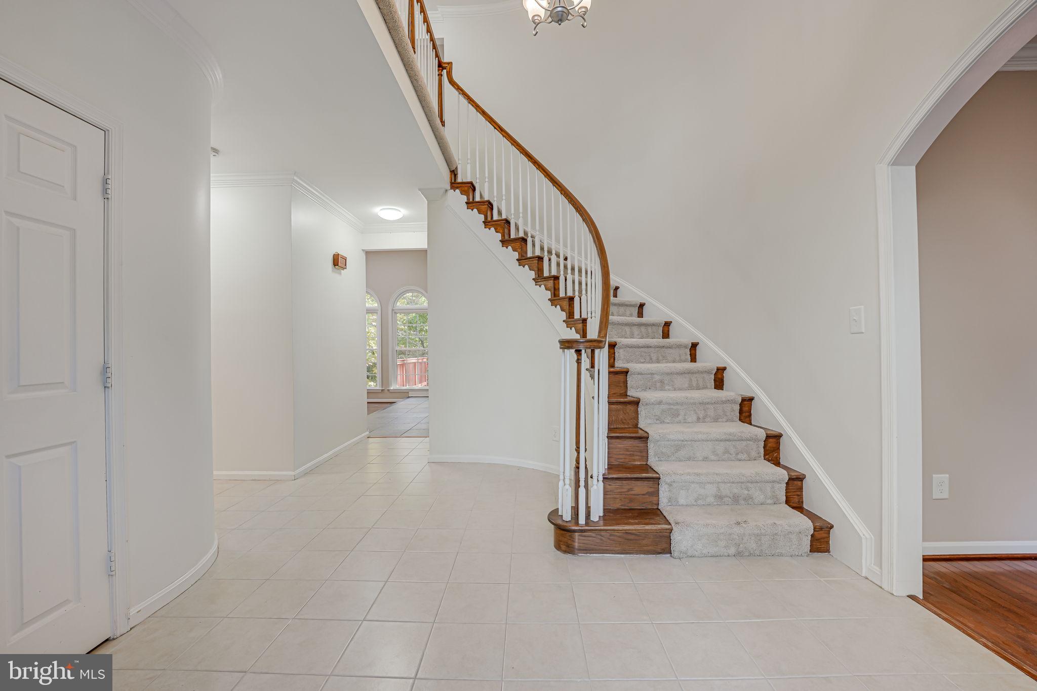 CROSSPOINTE - Residential