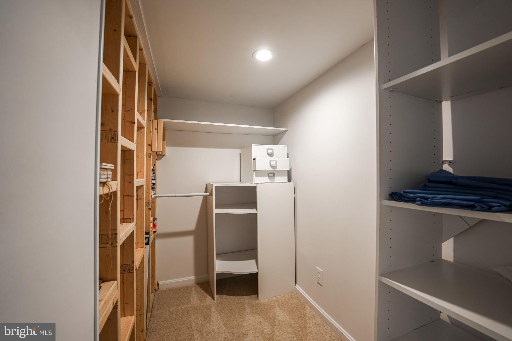 CROSSPOINTE - Residential