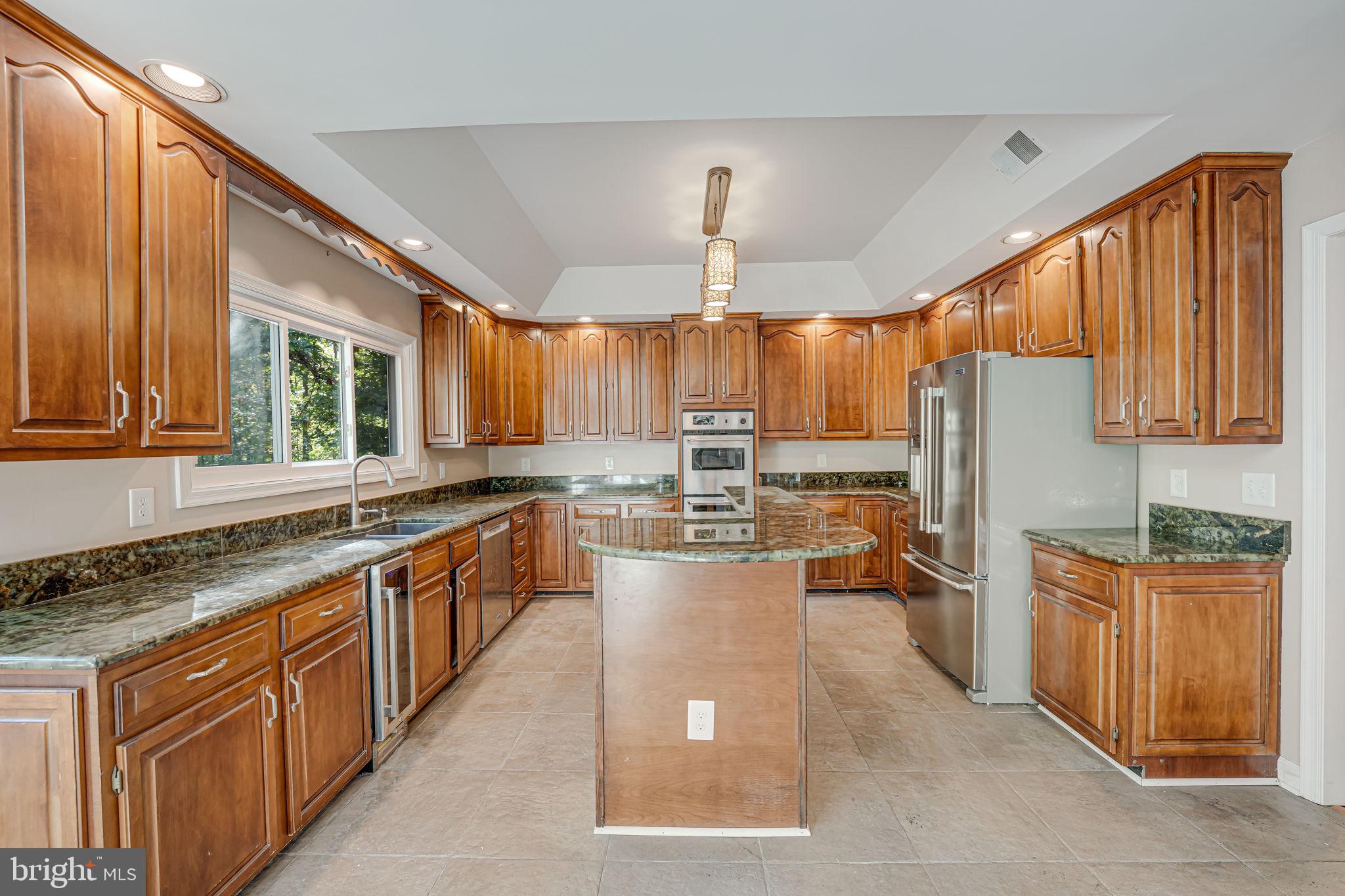 CROSSPOINTE - Residential