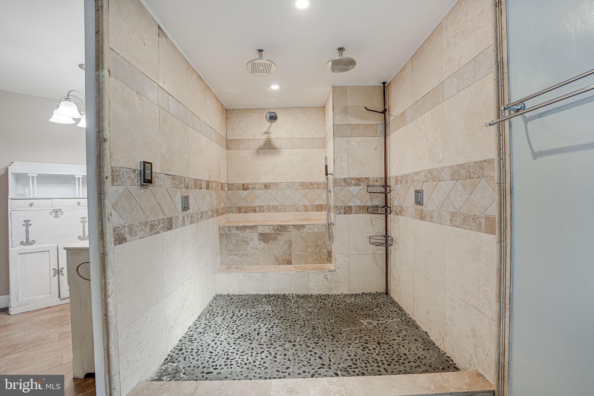 CROSSPOINTE - Residential