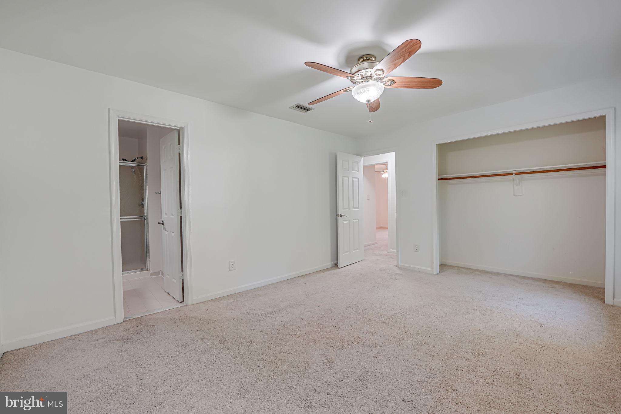 CROSSPOINTE - Residential