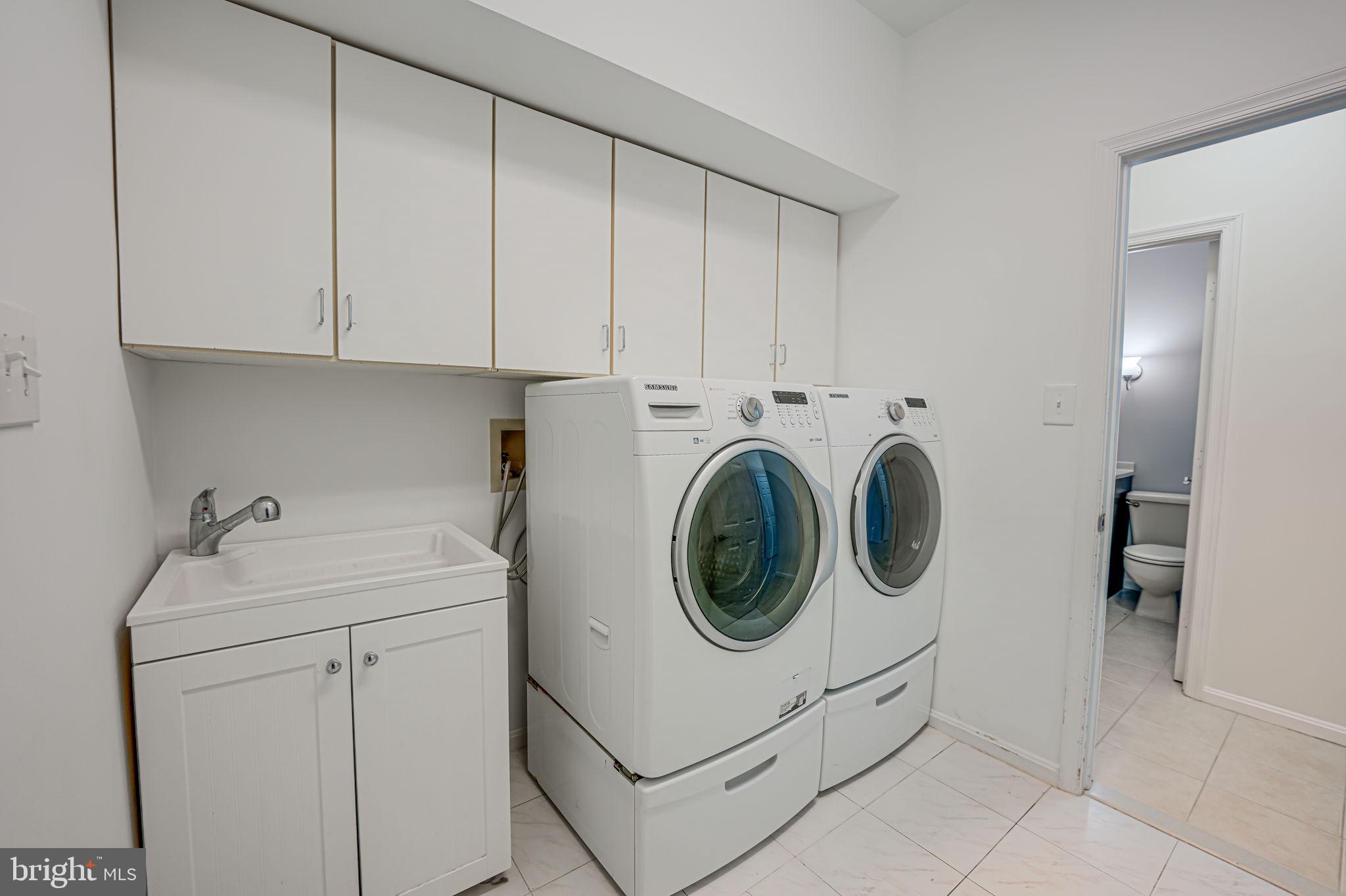 CROSSPOINTE - Residential