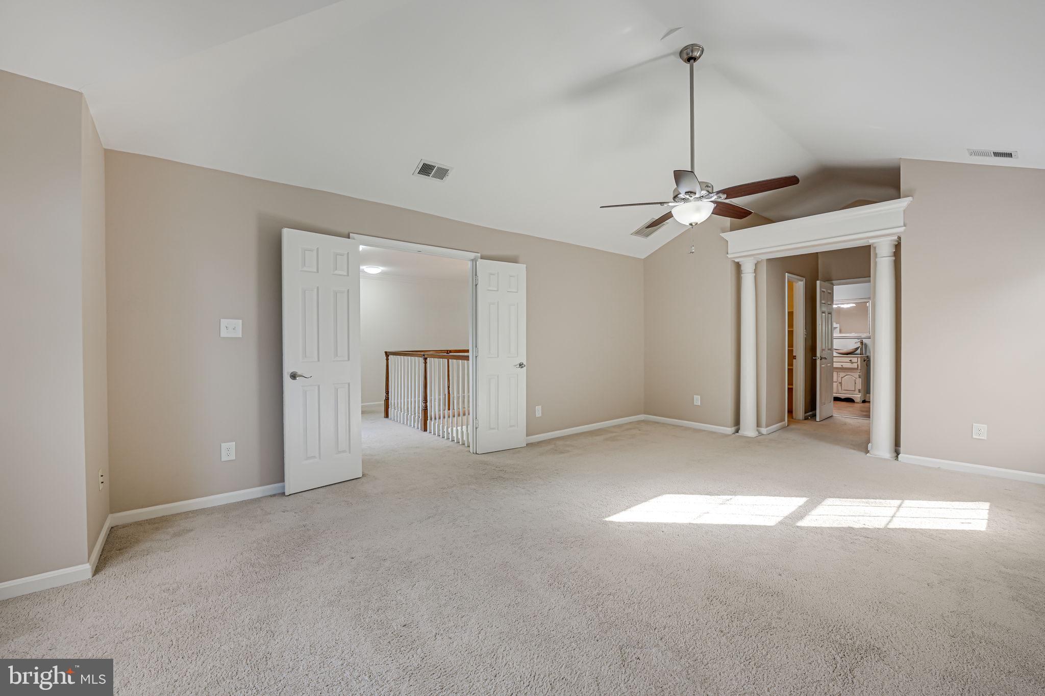 CROSSPOINTE - Residential