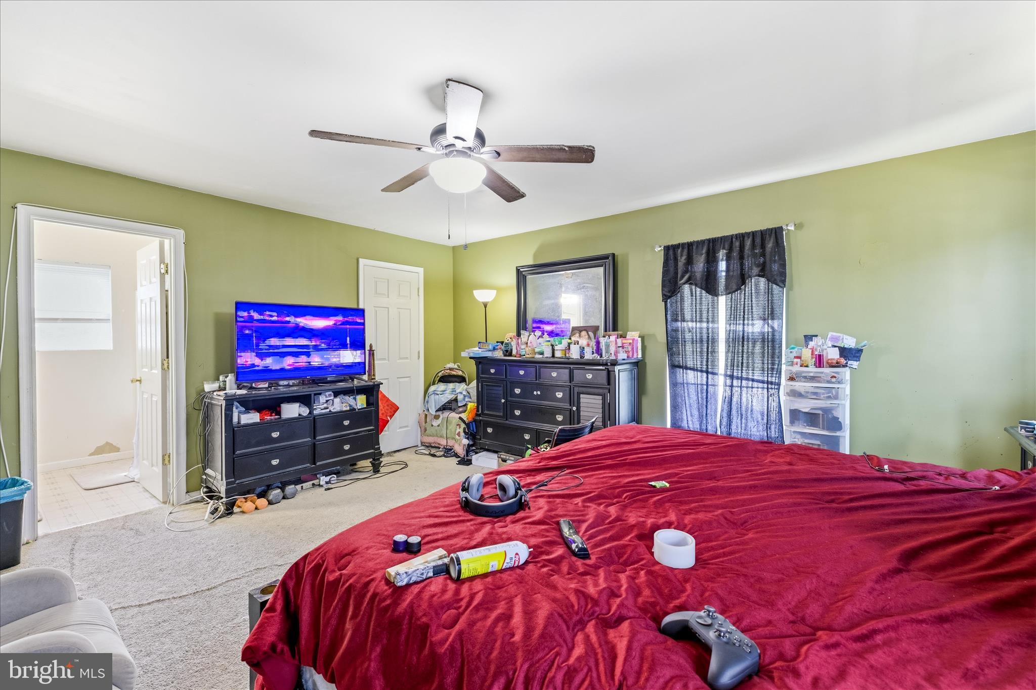 BAYLY CROSSING - Residential