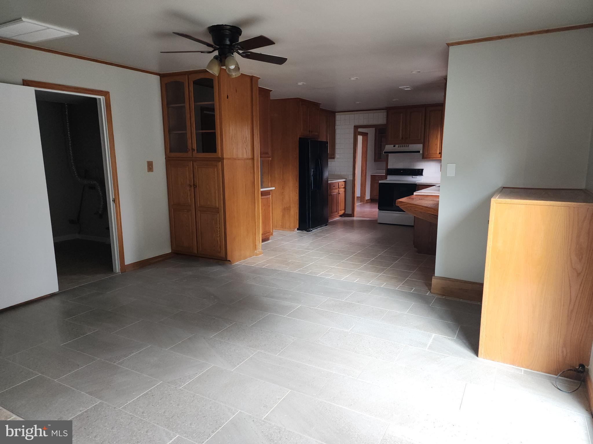 613 NIMITZ ROAD