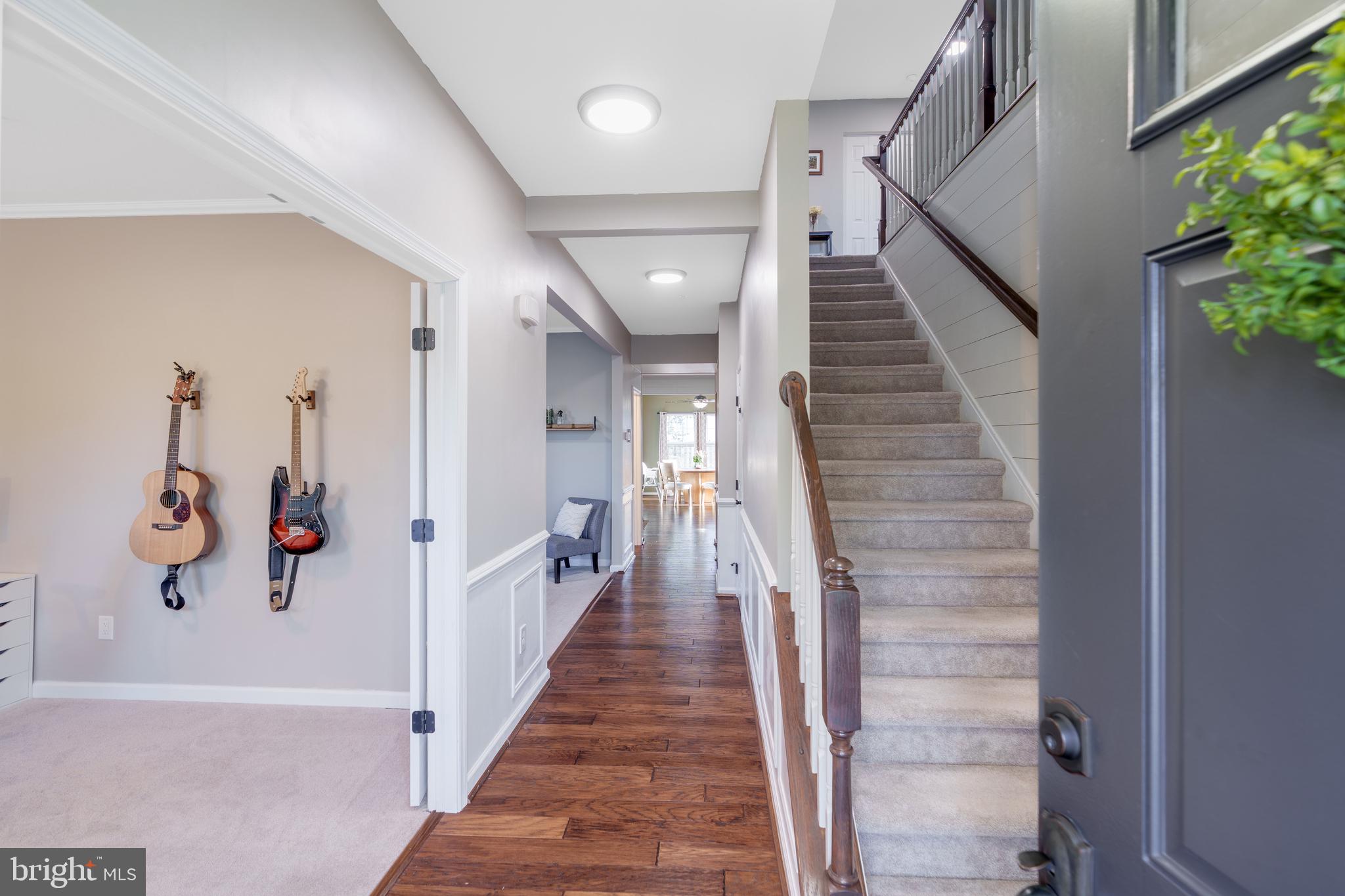 206 MAGNOLIA DRIVE
