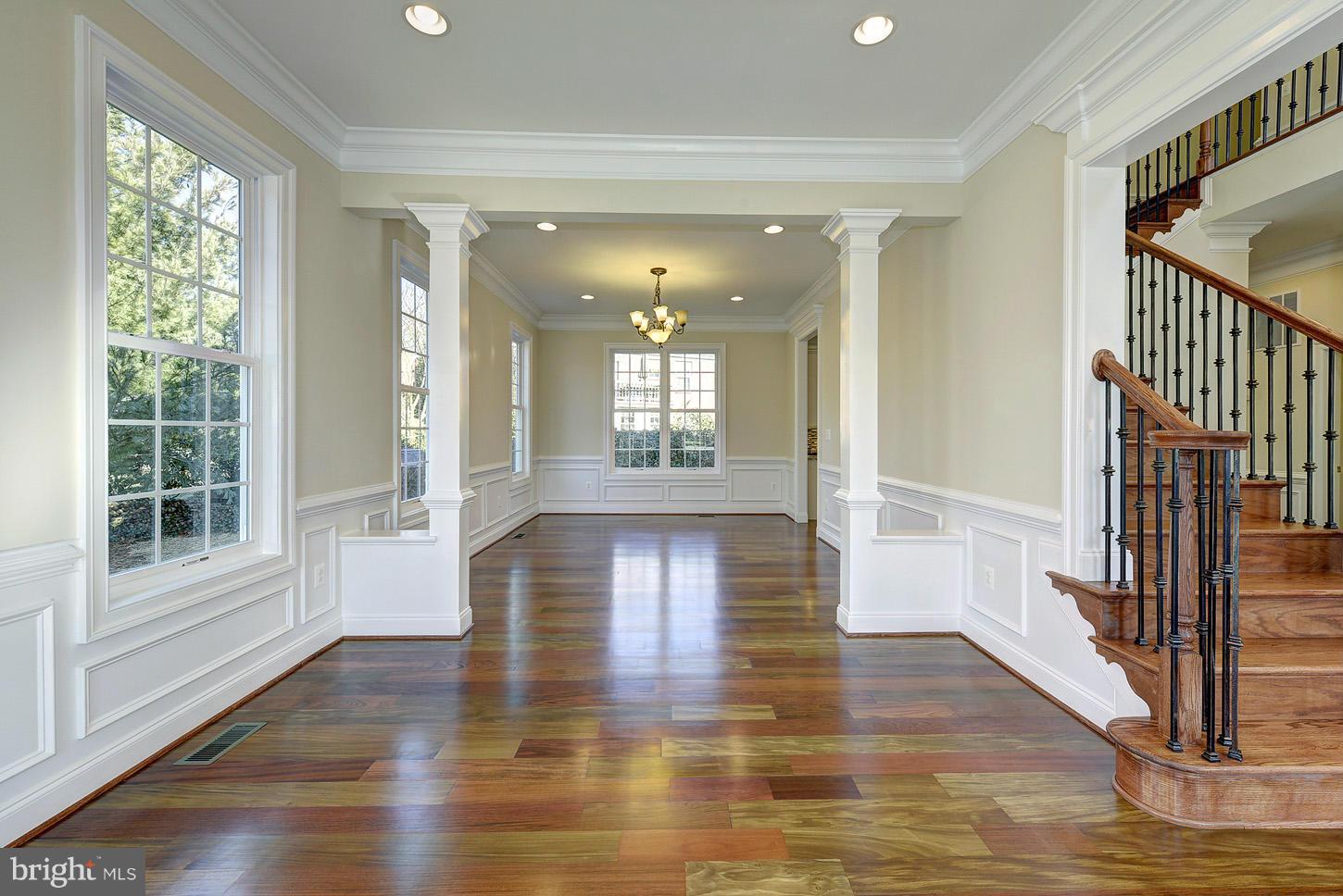 COLUMBIA PINES - Residential