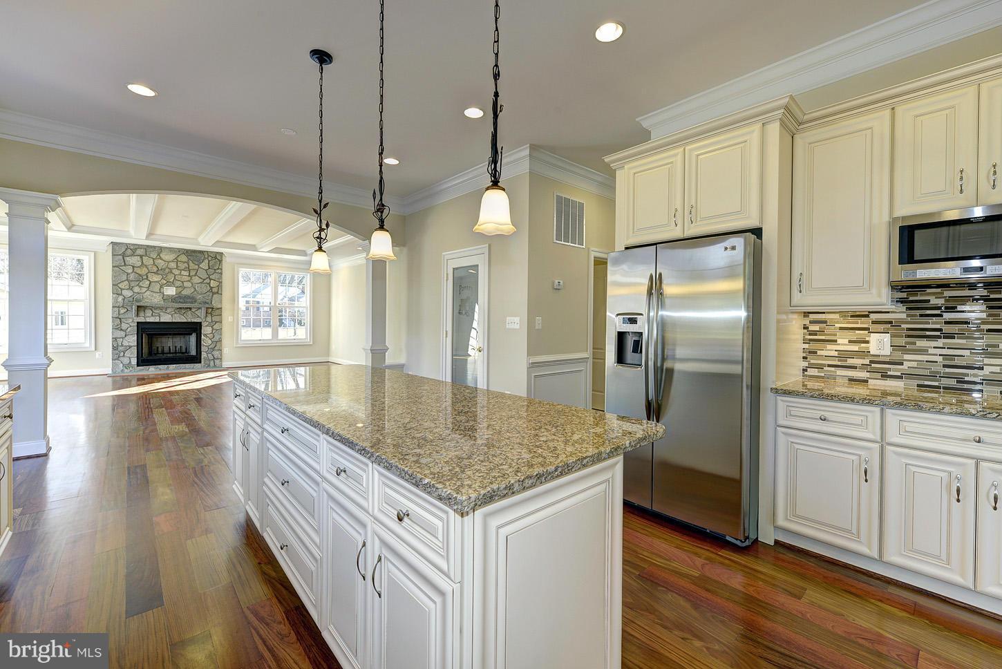 COLUMBIA PINES - Residential