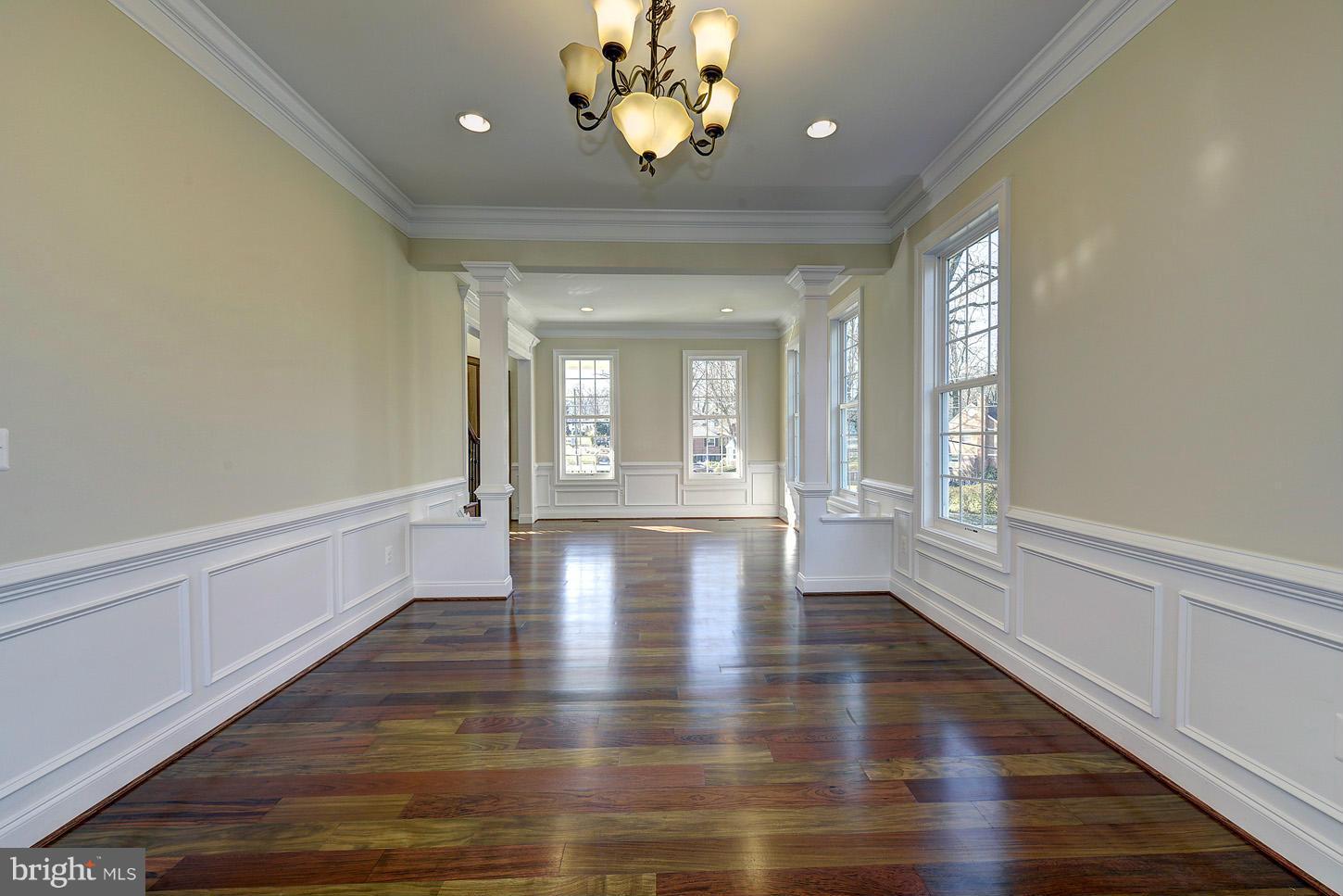 COLUMBIA PINES - Residential