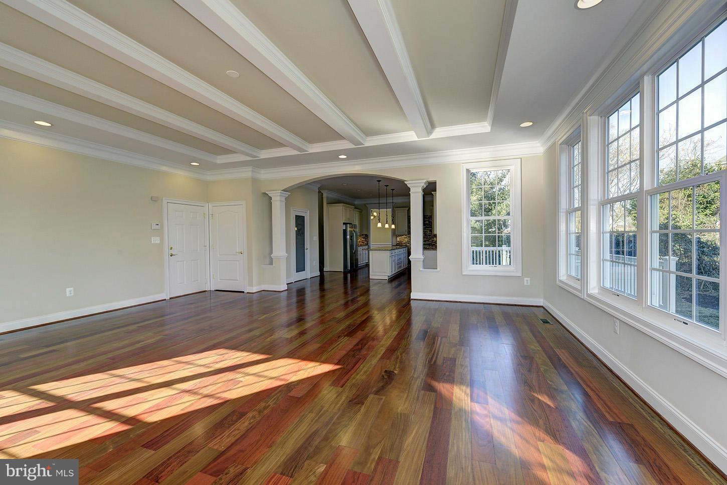 COLUMBIA PINES - Residential