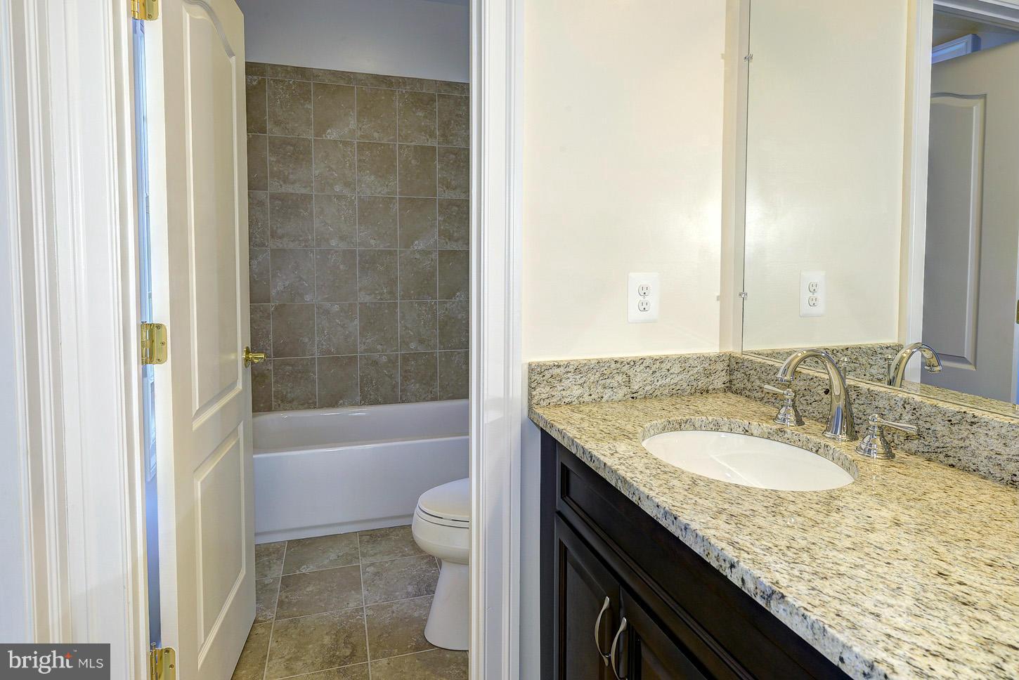 COLUMBIA PINES - Residential