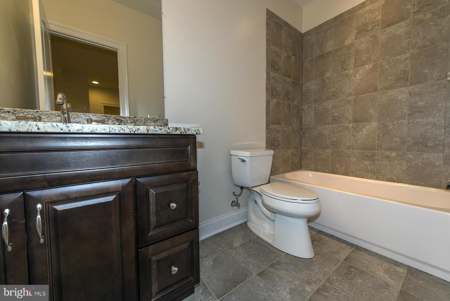 COLUMBIA PINES - Residential