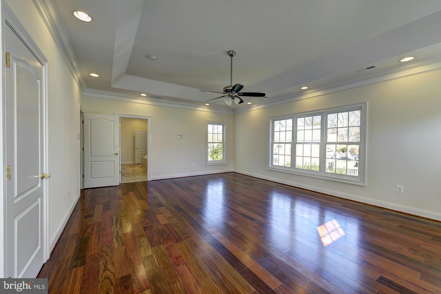 COLUMBIA PINES - Residential