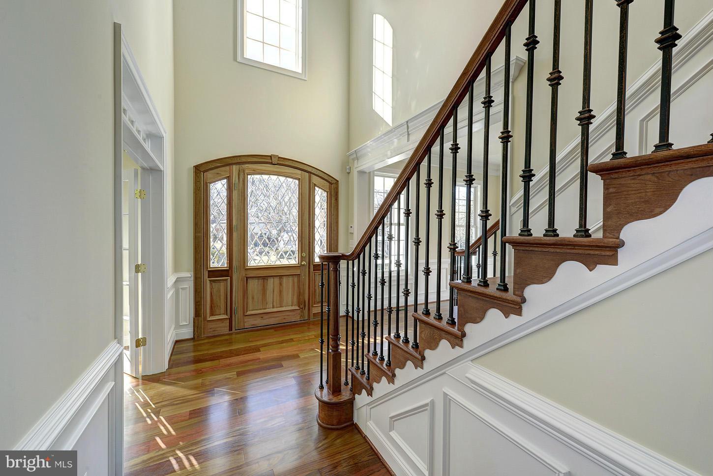 COLUMBIA PINES - Residential