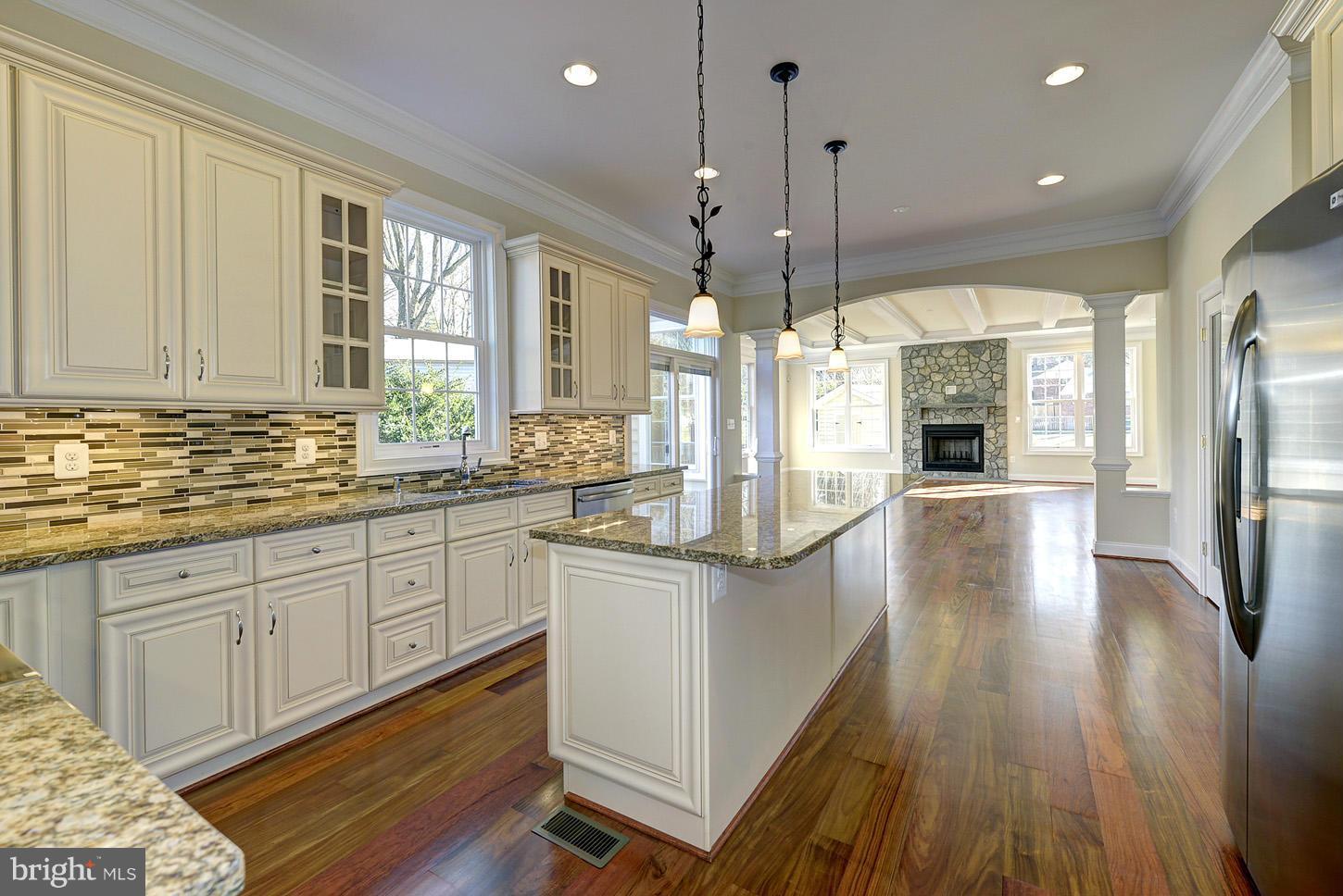 COLUMBIA PINES - Residential