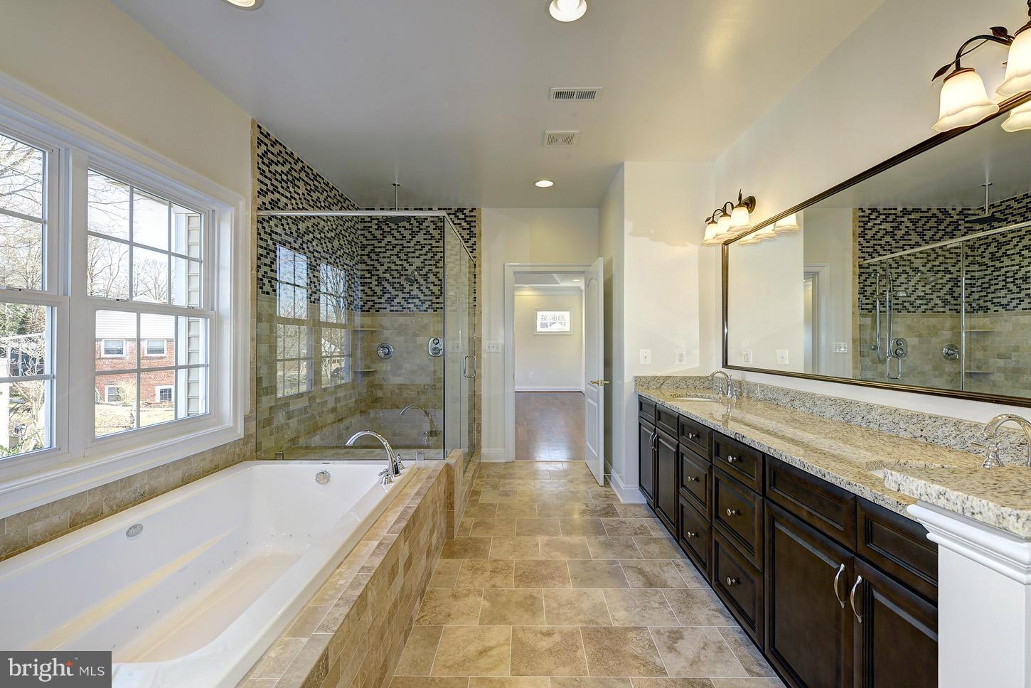 COLUMBIA PINES - Residential