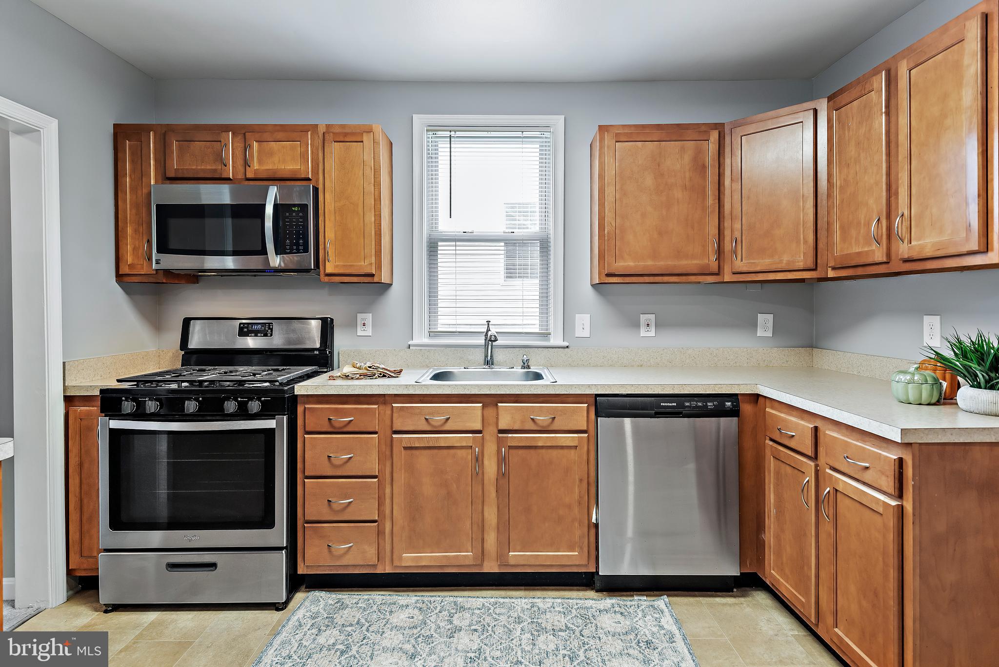 HOLLYWOOD PARK - Residential