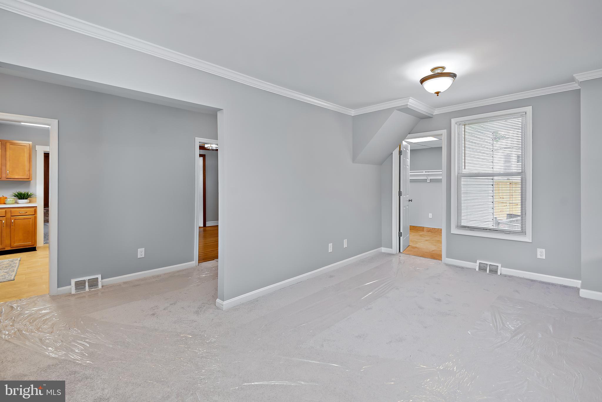 HOLLYWOOD PARK - Residential