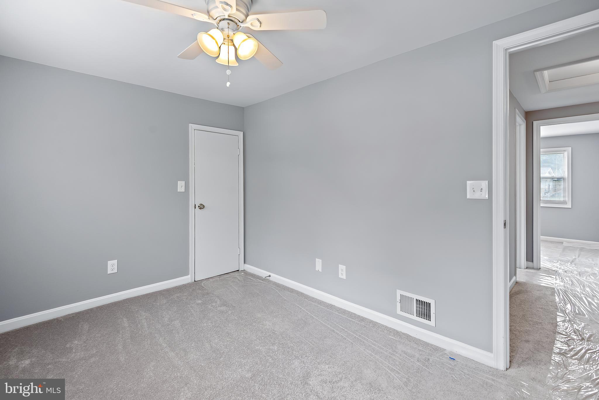 HOLLYWOOD PARK - Residential