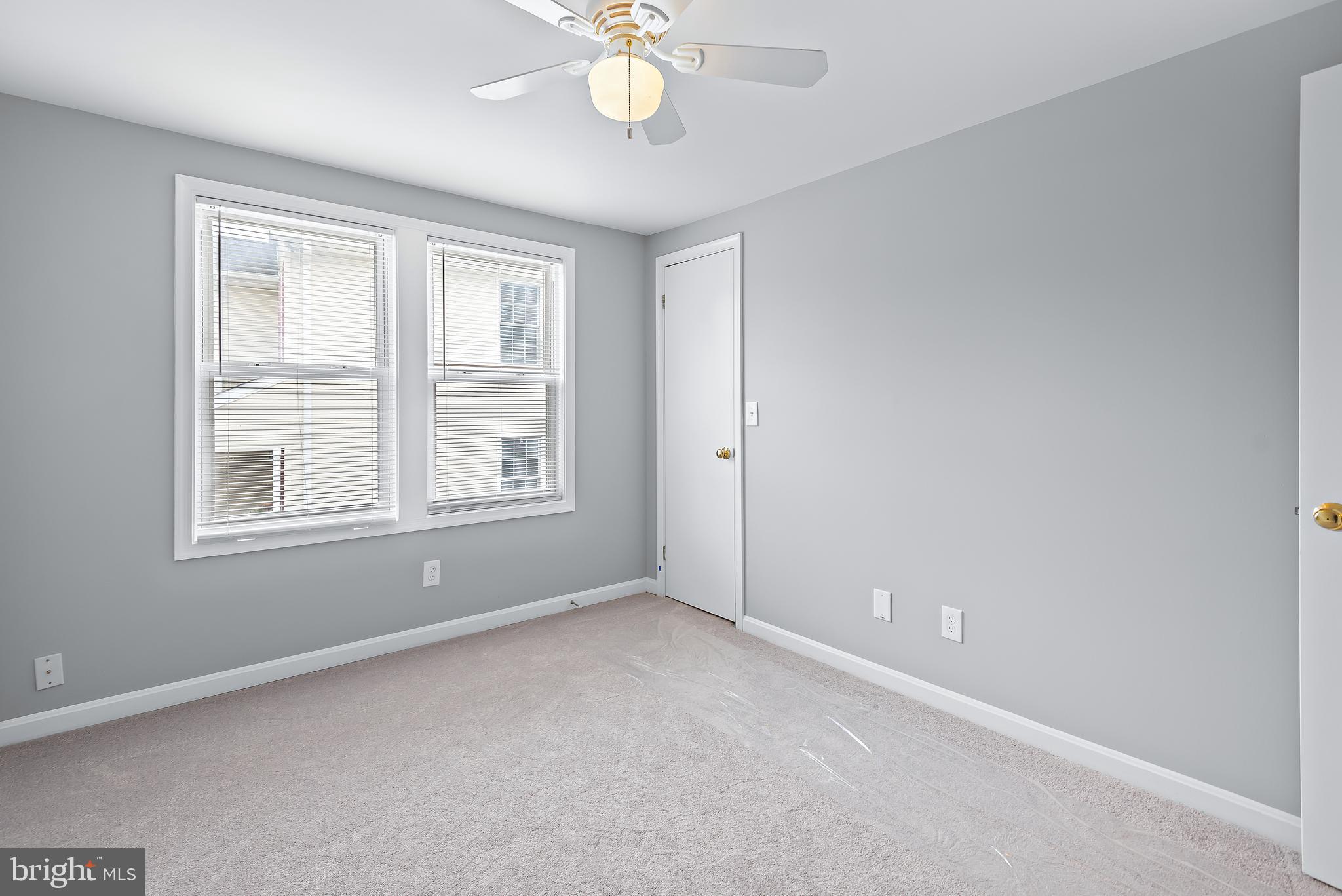 HOLLYWOOD PARK - Residential