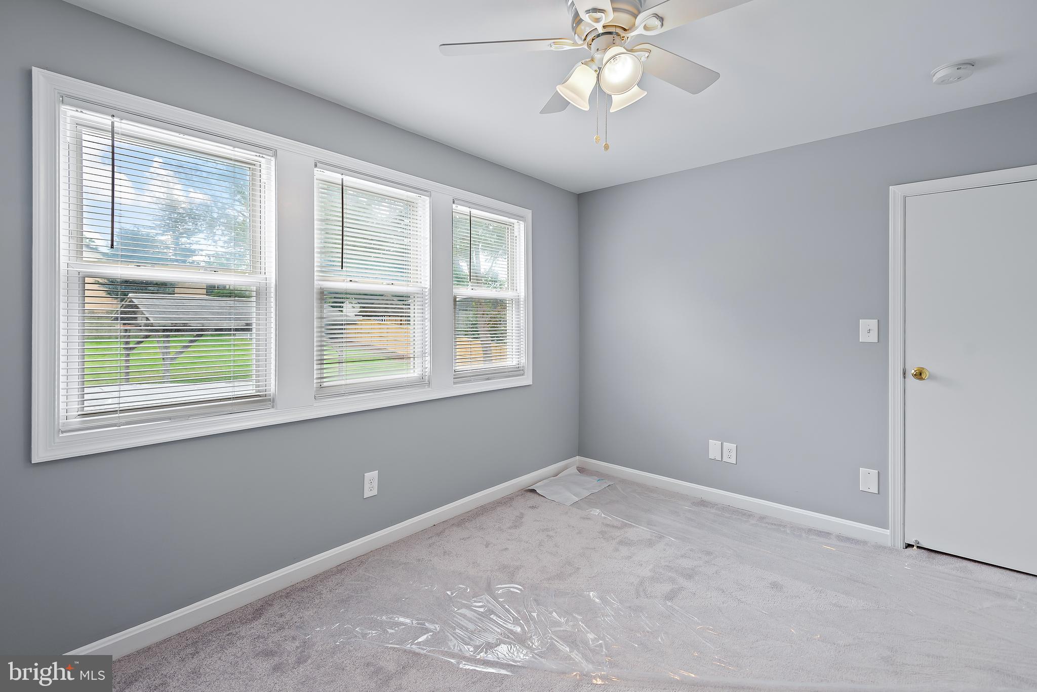 HOLLYWOOD PARK - Residential