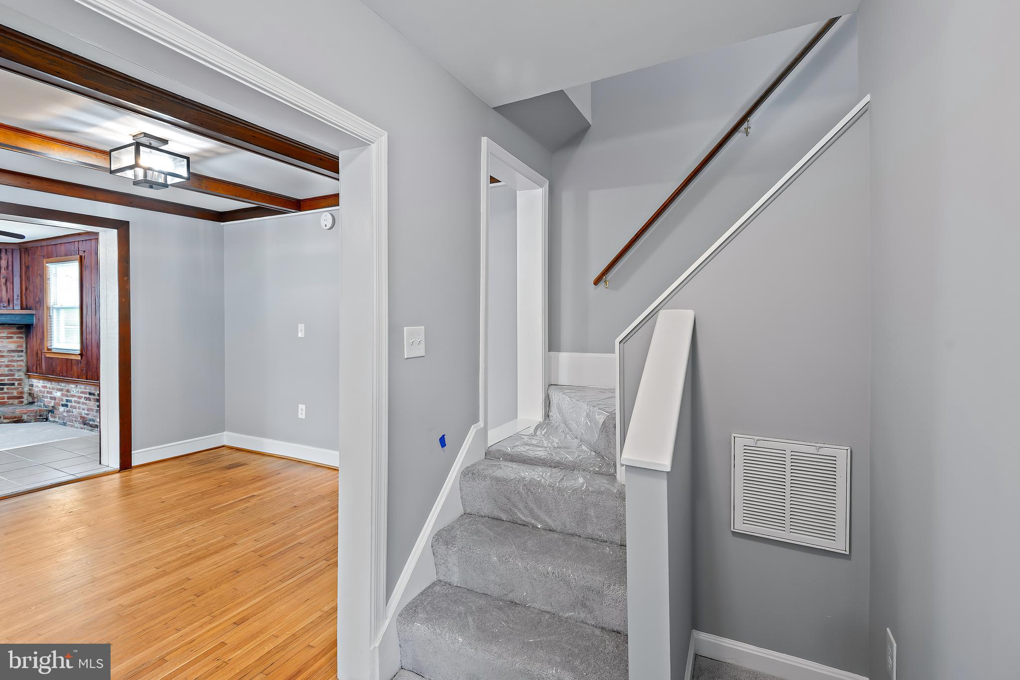 HOLLYWOOD PARK - Residential