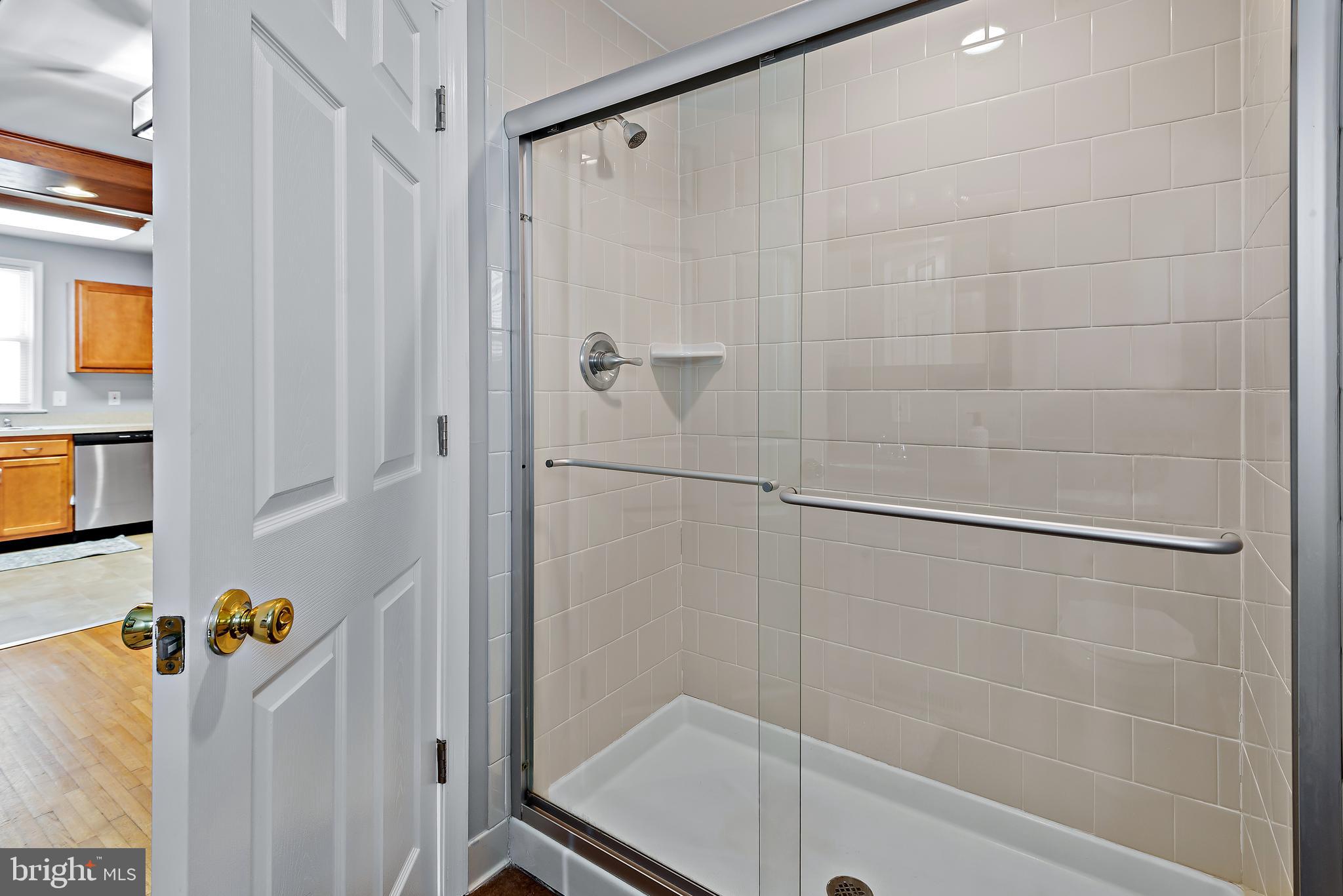 HOLLYWOOD PARK - Residential