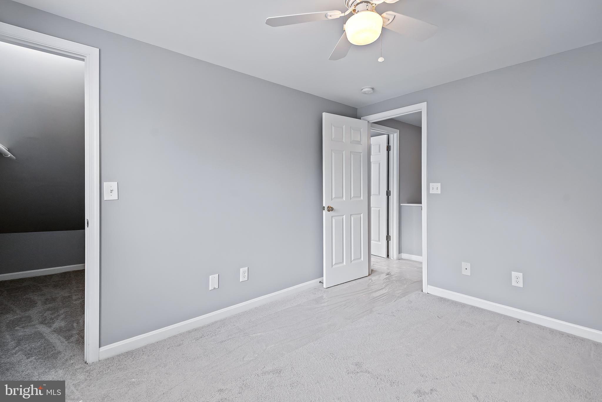 HOLLYWOOD PARK - Residential