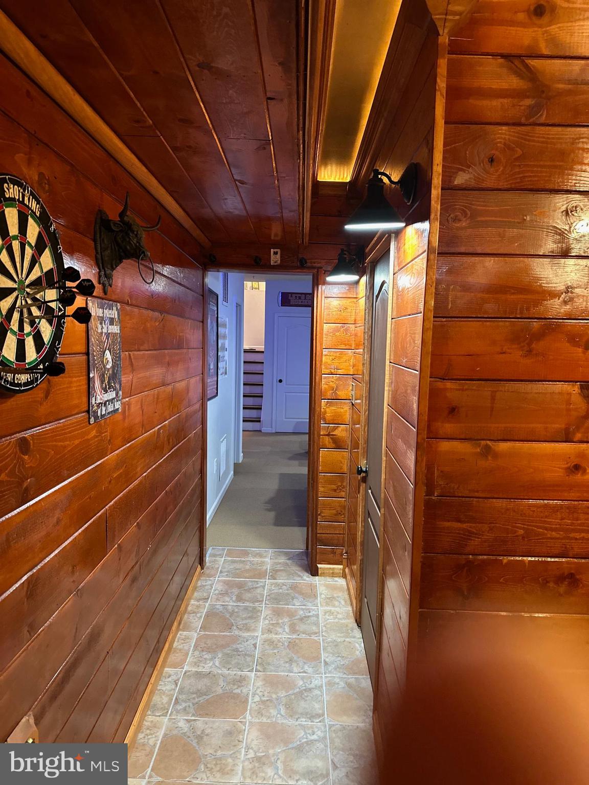 WAKELAND MANOR - Residential