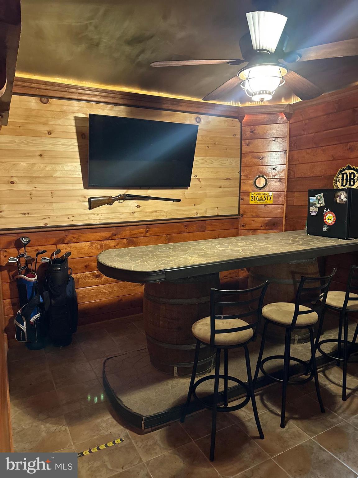 WAKELAND MANOR - Residential