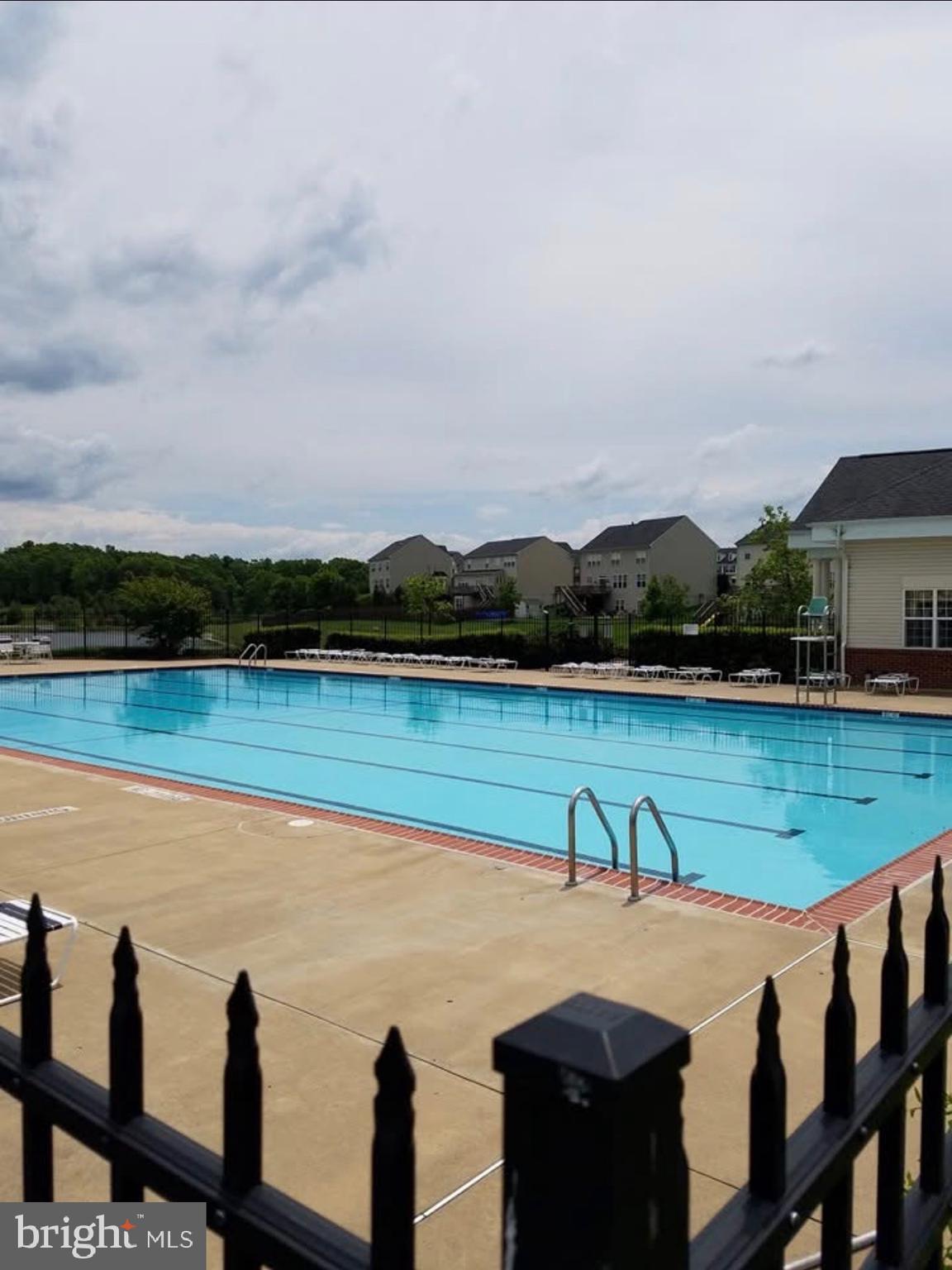 WAKELAND MANOR - Residential