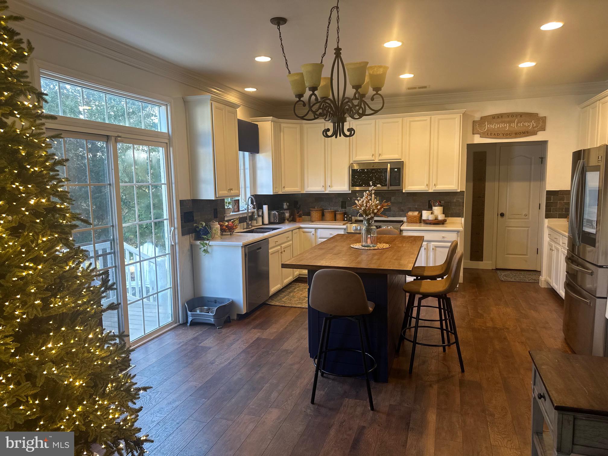 116 ALDIE BURN COURT