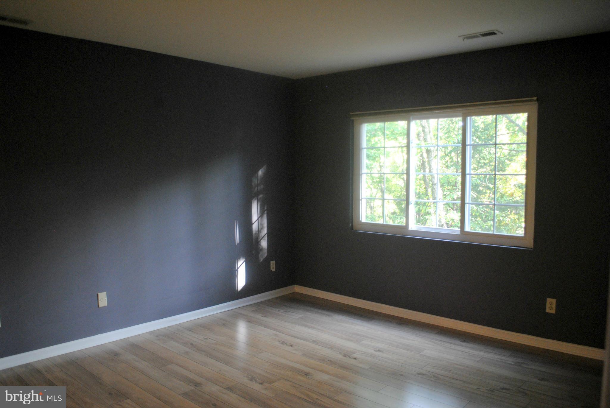 WEXFORD GARDEN - Residential Lease