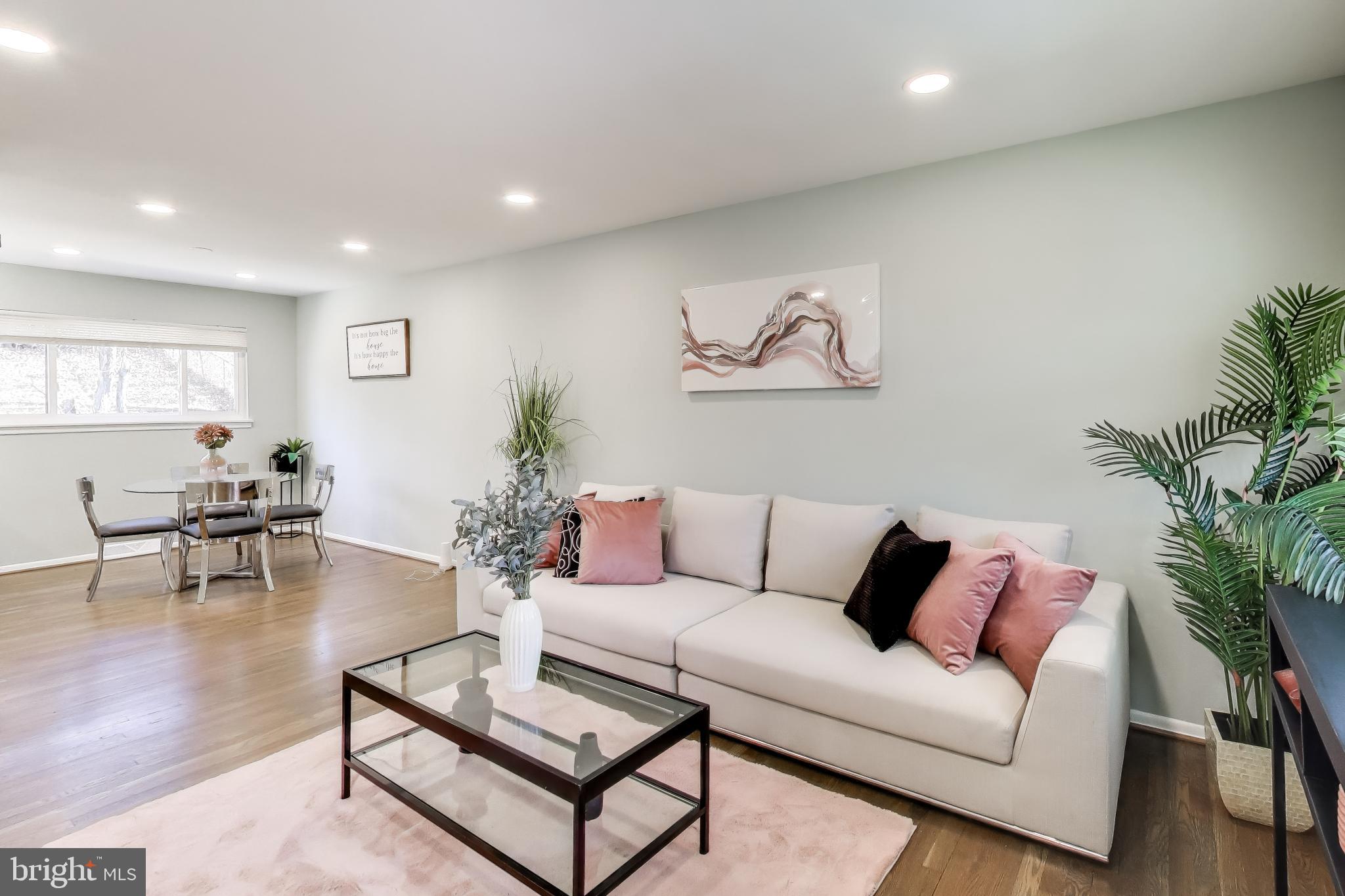 GLENARDEN WOODS - Residential