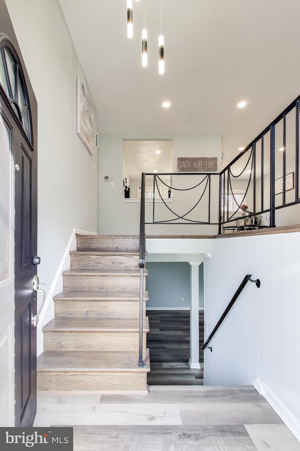 GLENARDEN WOODS - Residential