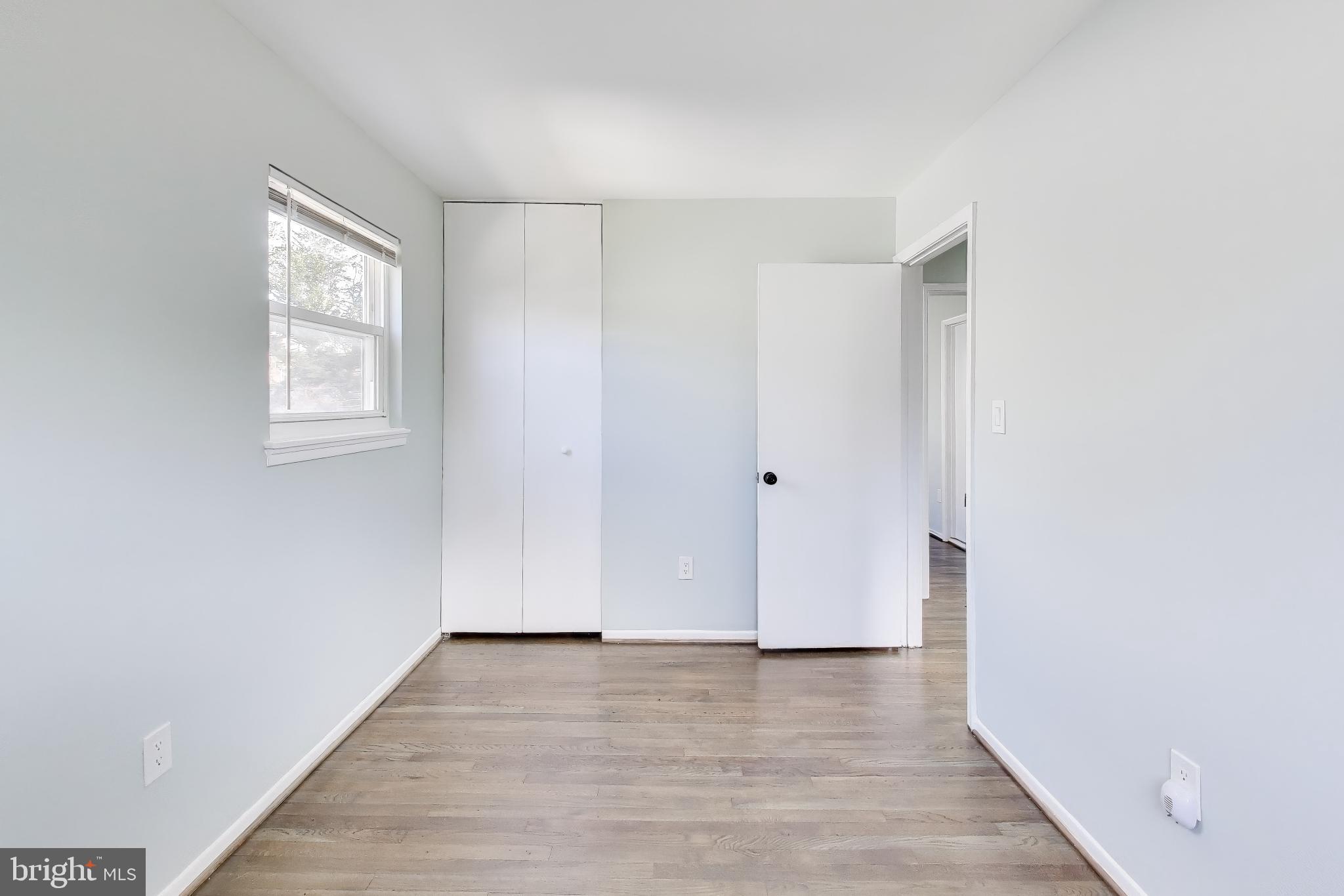 GLENARDEN WOODS - Residential