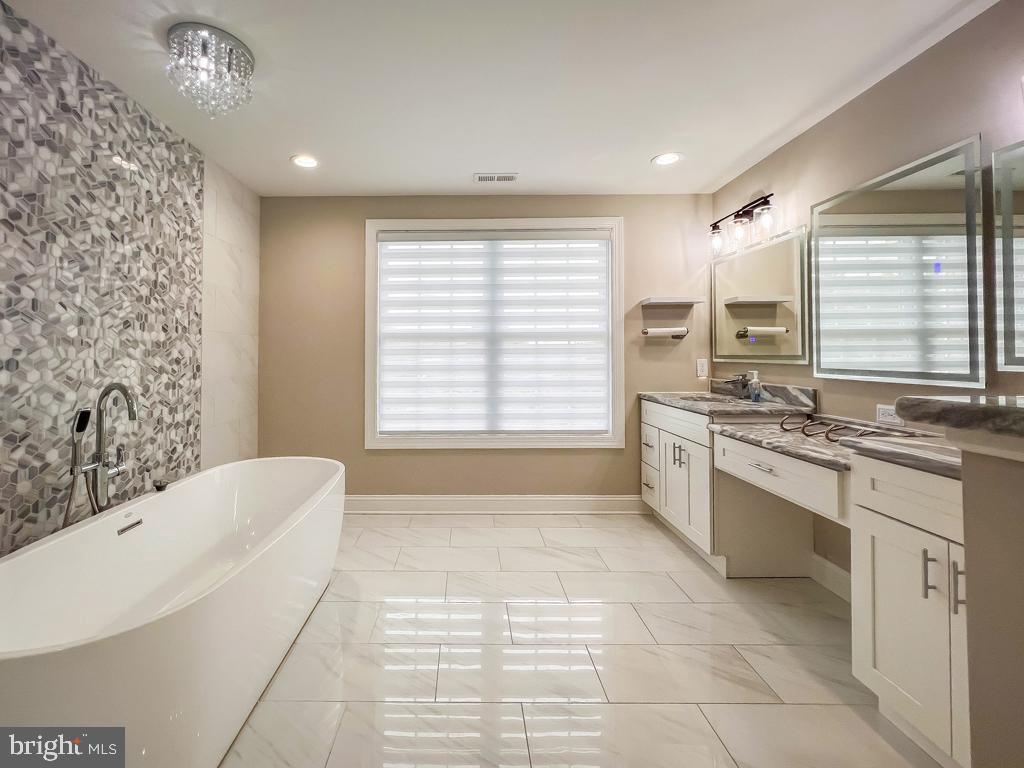 ELMWOOD TERR - Residential