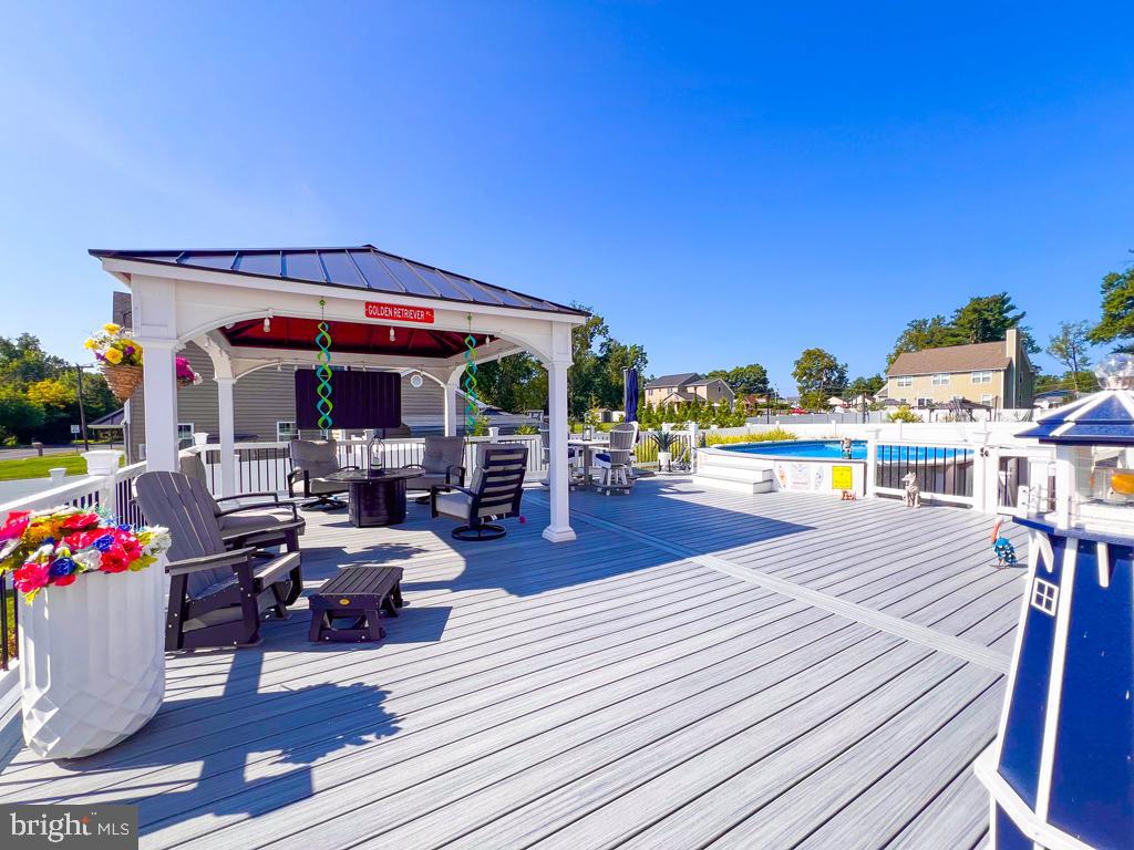 ELMWOOD TERR - Residential