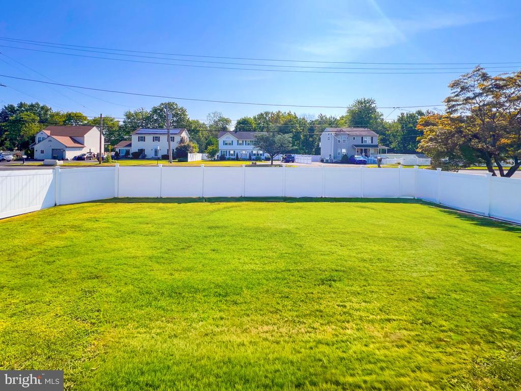 ELMWOOD TERR - Residential