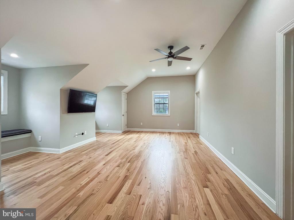 ELMWOOD TERR - Residential