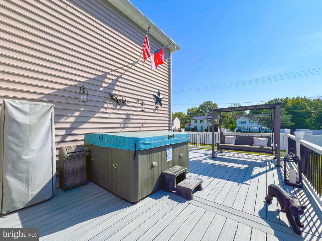 ELMWOOD TERR - Residential