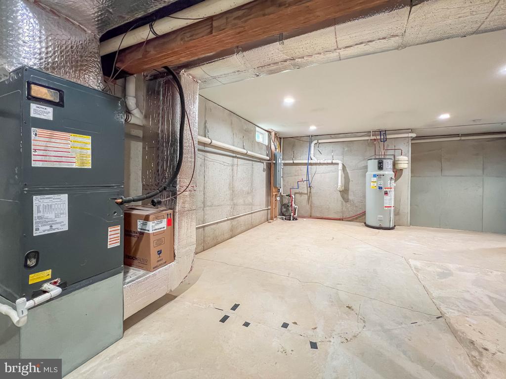 ELMWOOD TERR - Residential