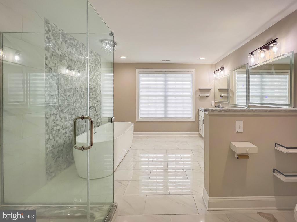 ELMWOOD TERR - Residential