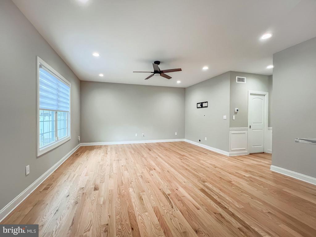 ELMWOOD TERR - Residential