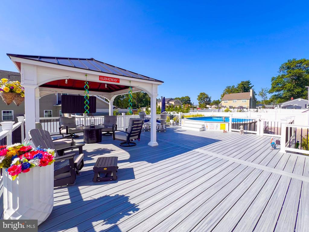 ELMWOOD TERR - Residential