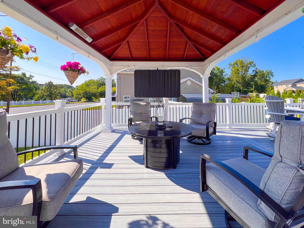 ELMWOOD TERR - Residential