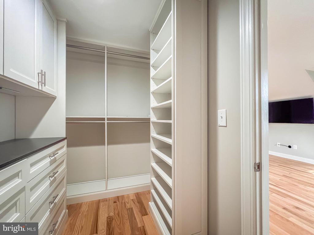 ELMWOOD TERR - Residential